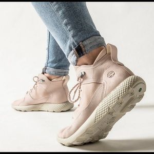 Timberland Flyroam tan high top sneakers, size 10